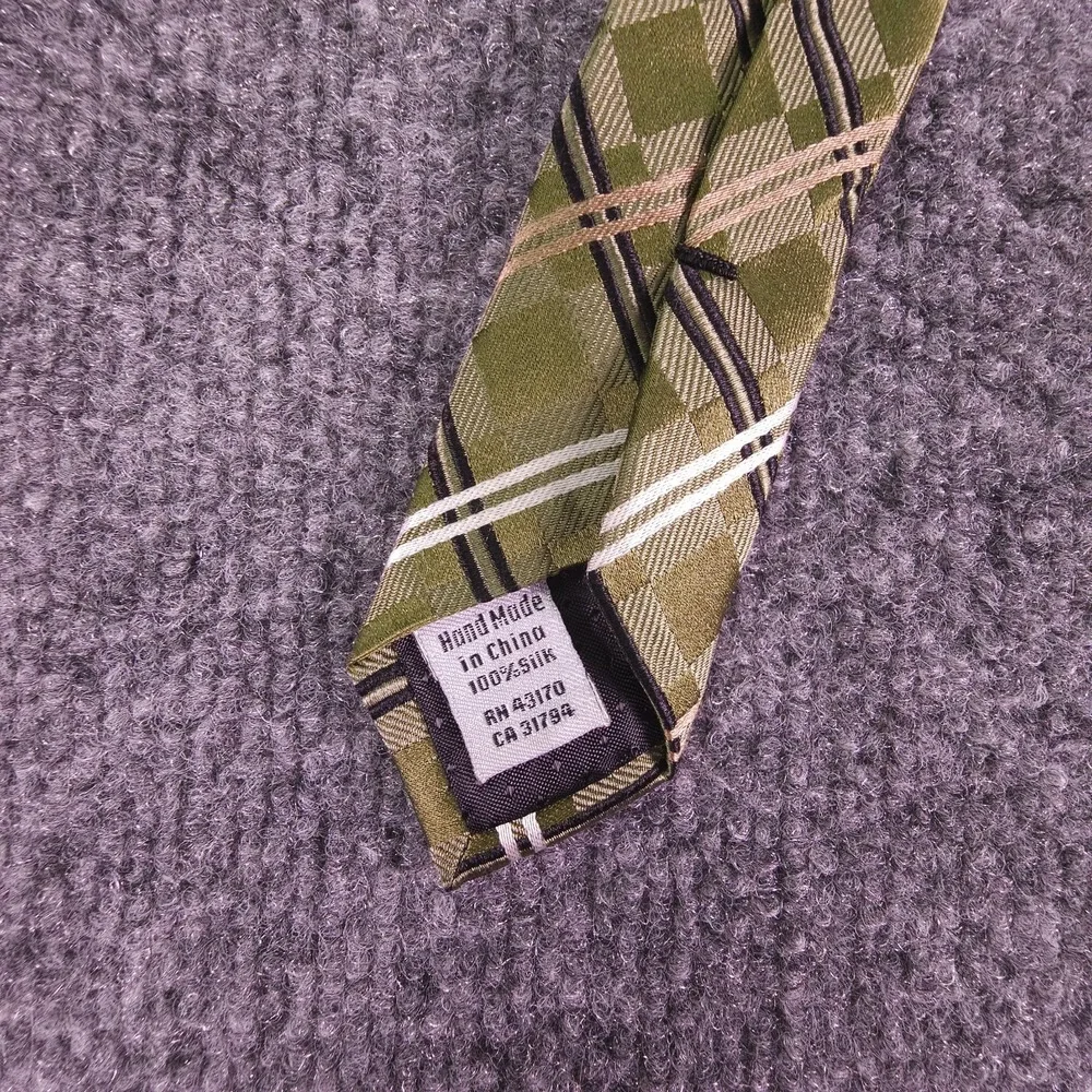 Geoffrey Beene Silk Tie Green Silver‎ Gold Plaid Men Necktie